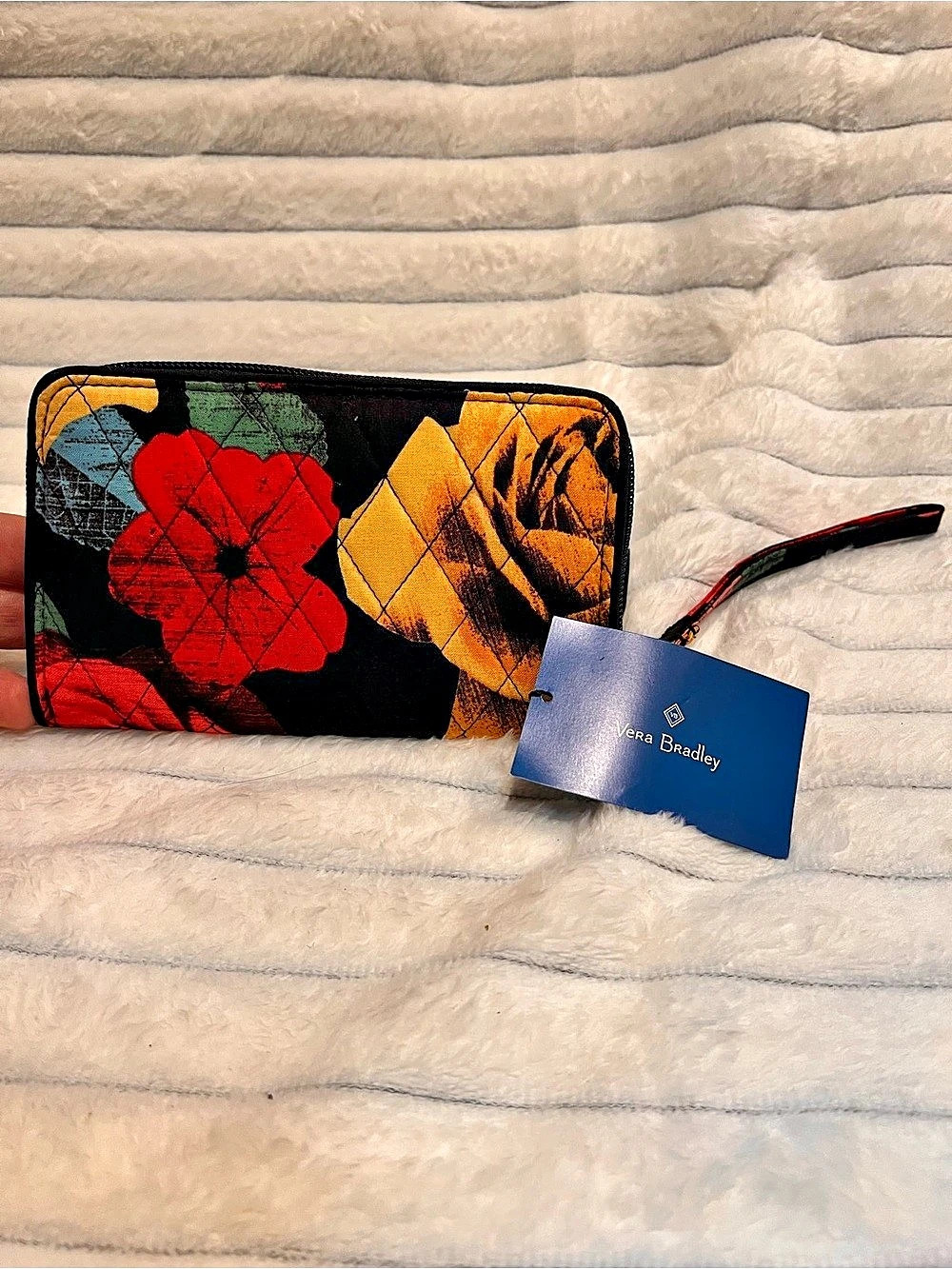 Vera Bradley RFID Accordion Wristlet Floral Wallet Black & Red